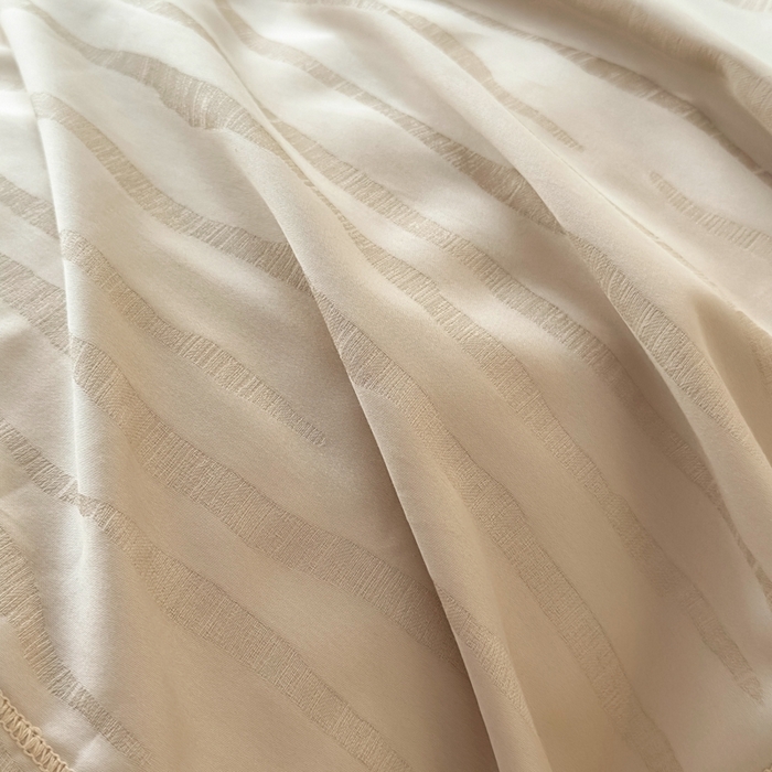 91家纺网 家纺一手货源 找家纺 金昱纺 2025新款50双股100支长绒棉贡缎提花高定四件套琉璃·香槟色