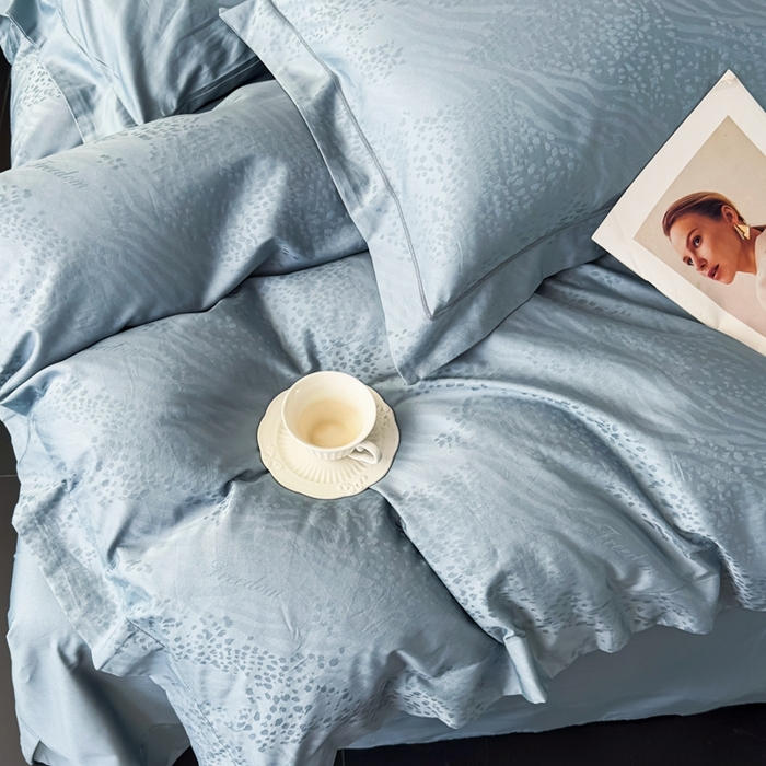 91家纺网 家纺一手货源 找家纺 金昱纺 2025新款50双股100支长绒棉贡缎提花高定四件套轻奢部落·极岩兰