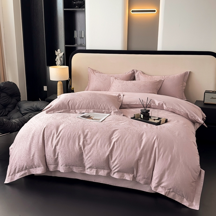 91家纺网 家纺一手货源 找家纺 金昱纺 2025新款50双股100支长绒棉贡缎提花高定四件套轻奢部落·玉粉