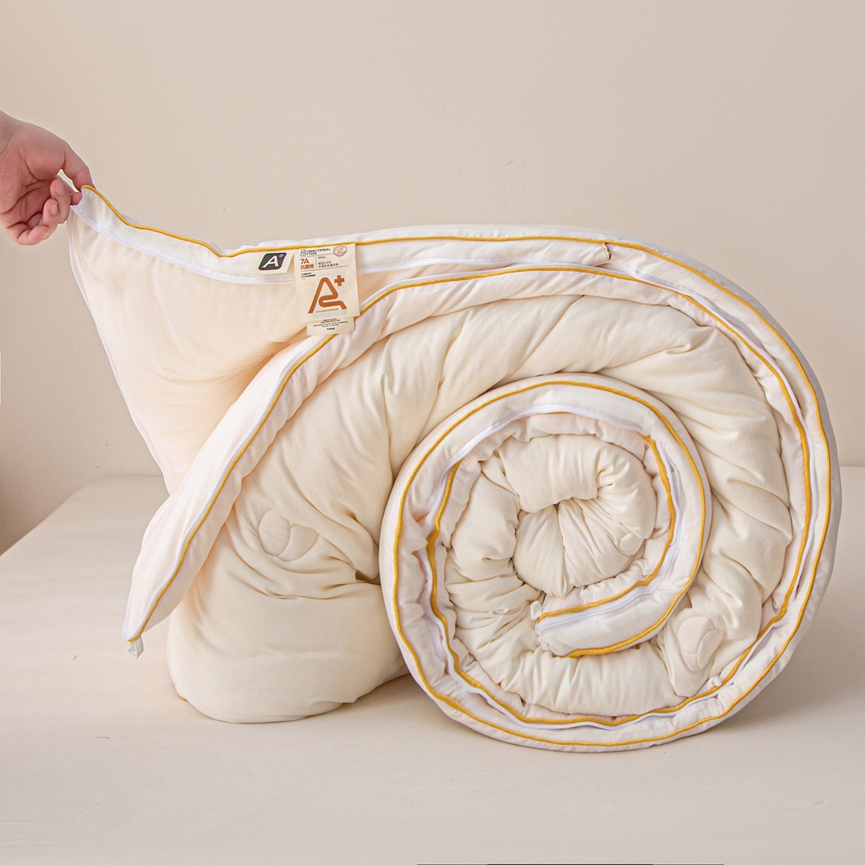 91家纺网 家纺一手货源 找家纺 维洋家纺 2025新款A类提花良质天然大豆子母被子被芯 良质白