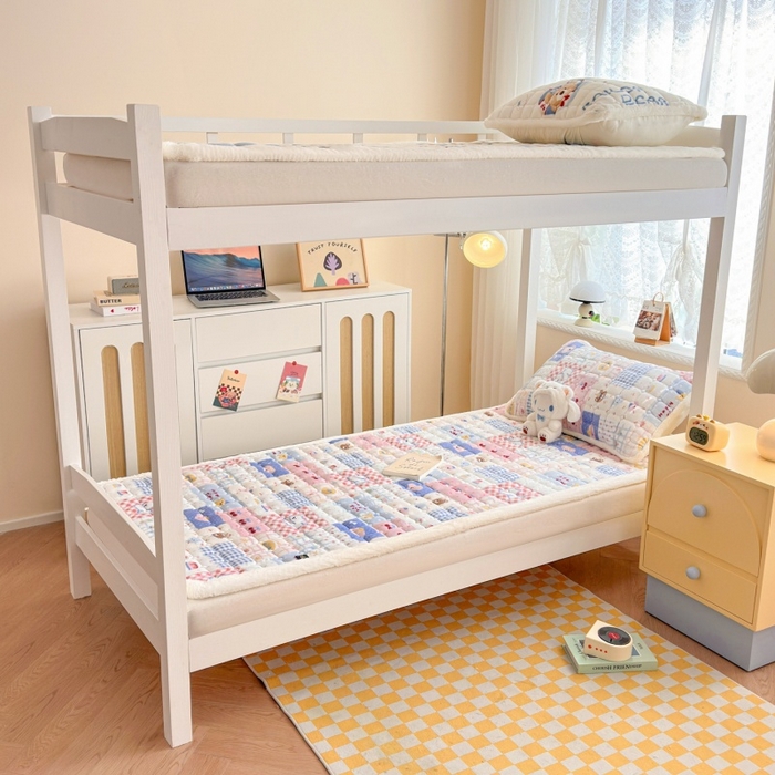 91家纺网 家纺一手货源 找家纺 爱屋及屋 2025新款牛奶绒印花床垫-宿舍床 快乐萌宠