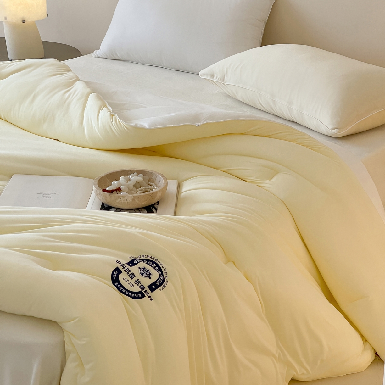 91家纺网 家纺一手货源 找家纺 一加一 2025新款泡芙中科抗菌大豆被被子被芯 柠檬黄