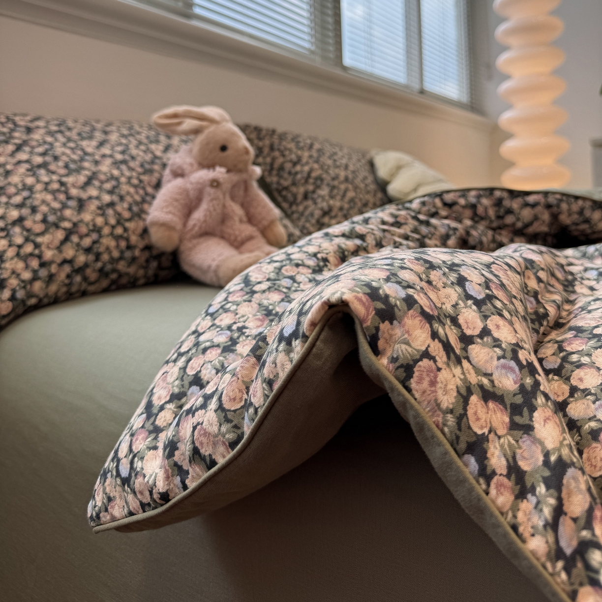 91家纺网 家纺一手货源 找家纺 一加一 2025新款40全棉双层纱印花中科抗菌被子四件套 暗香