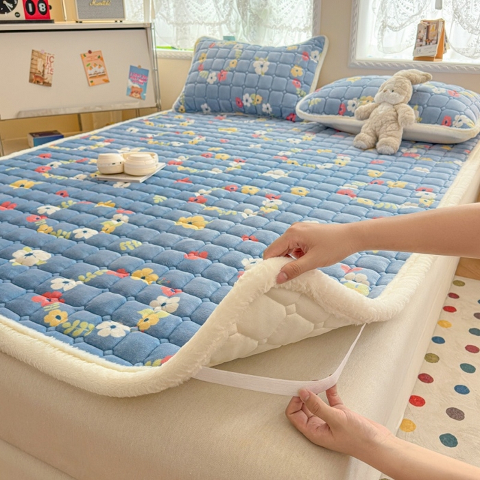 91家纺网 家纺一手货源 找家纺 （总）爱屋及屋 2025加厚牛奶绒印花床垫软垫加绒加厚床褥垫床护垫铺底毛绒垫子【200g填充】