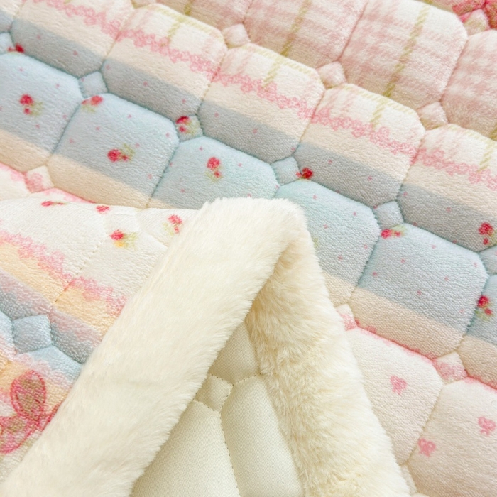 91家纺网 家纺一手货源 找家纺 爱屋及屋 2025新款牛奶绒印花床垫-大床款 暖漾甜梦