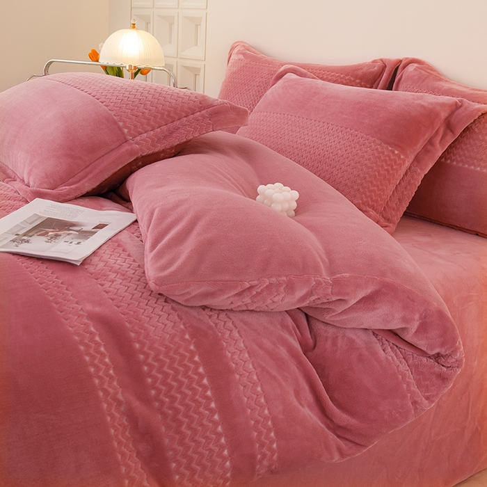 锦罗绣 2025新款全消光烂花230克牛奶绒四件套 提花豆沙