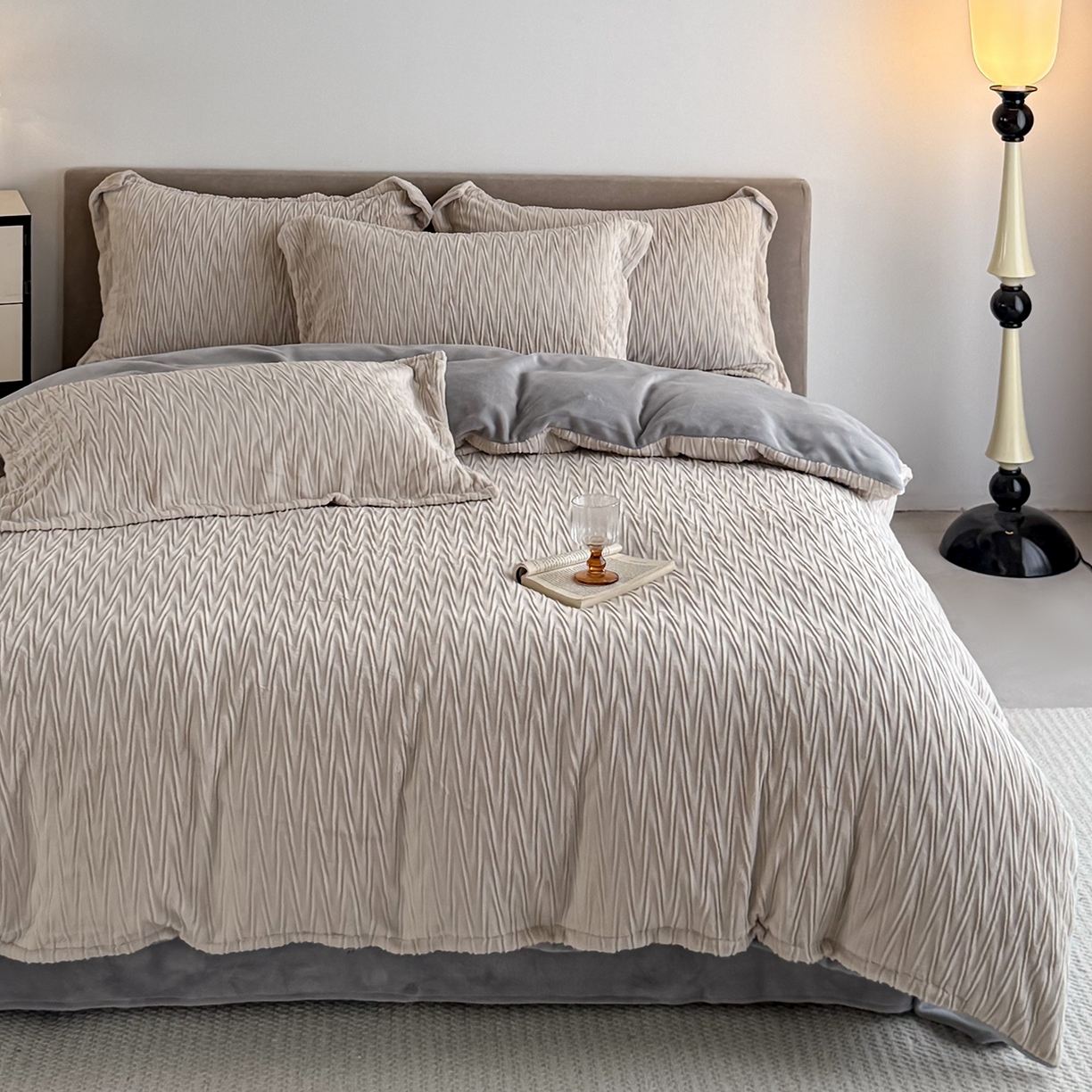 91家纺网 家纺一手货源 找家纺 （总）锦罗绣 2025新款全消光烂花230克牛奶绒单被套