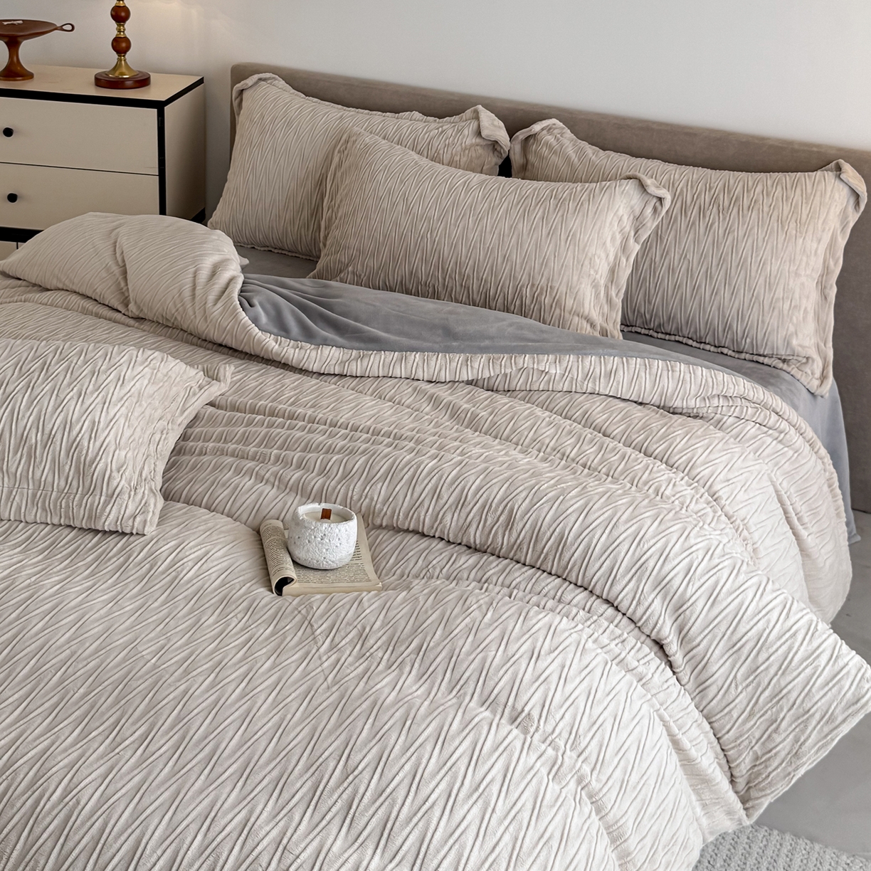 91家纺网 家纺一手货源 找家纺 （总）锦罗绣 2025新款全消光烂花230克牛奶绒单被套