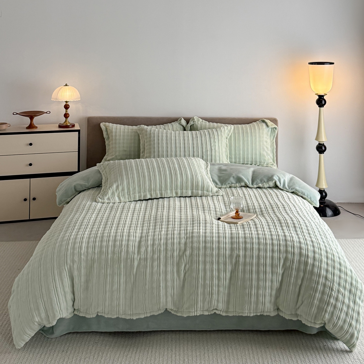 91家纺网 家纺一手货源 找家纺 锦罗绣 2025新款全消光烂花230克牛奶绒单被套 洛伊绿