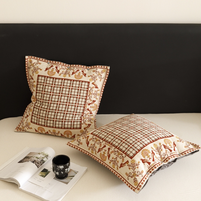 91家纺网 家纺一手货源 找家纺 爱港家纺 2025新款全棉纯棉纱布抱枕 靠枕 可拆洗 腰枕 客厅卧室汽车纯棉方枕套 雀阁