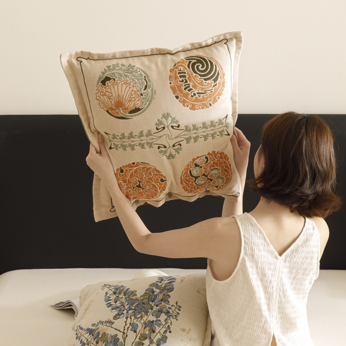 91家纺网 家纺一手货源 找家纺 爱港家纺 2025新款全棉纯棉纱布抱枕 靠枕 可拆洗 腰枕 客厅卧室汽车纯棉方枕套 锦团