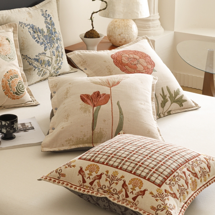 91家纺网 家纺一手货源 找家纺 爱港家纺 2025新款全棉纯棉纱布抱枕 靠枕 可拆洗 腰枕 客厅卧室汽车纯棉方枕套 组合图   仅供展示不可下单