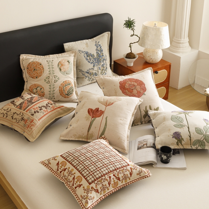 91家纺网 家纺一手货源 找家纺 爱港家纺 2025新款全棉纯棉纱布抱枕 靠枕 可拆洗 腰枕 客厅卧室汽车纯棉方枕套 组合图   仅供展示不可下单