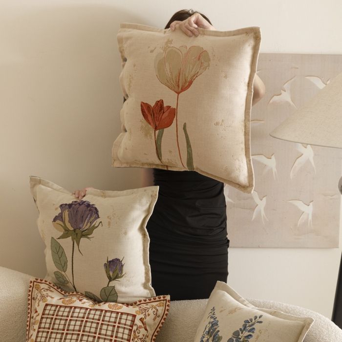 91家纺网 家纺一手货源 找家纺 爱港家纺 2025新款全棉纯棉纱布抱枕 靠枕 可拆洗 腰枕 客厅卧室汽车纯棉方枕套 组合图   仅供展示不可下单