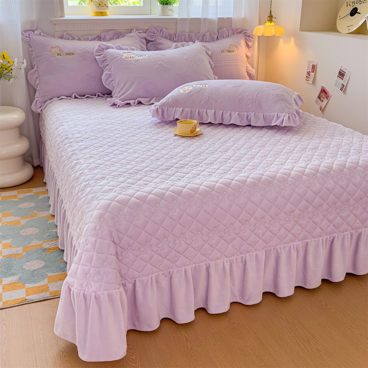 91家纺网 家纺一手货源 找家纺 恒爱家纺 2025新款牛奶绒立体剪花床盖四件套-心魅 心魅-浪漫紫