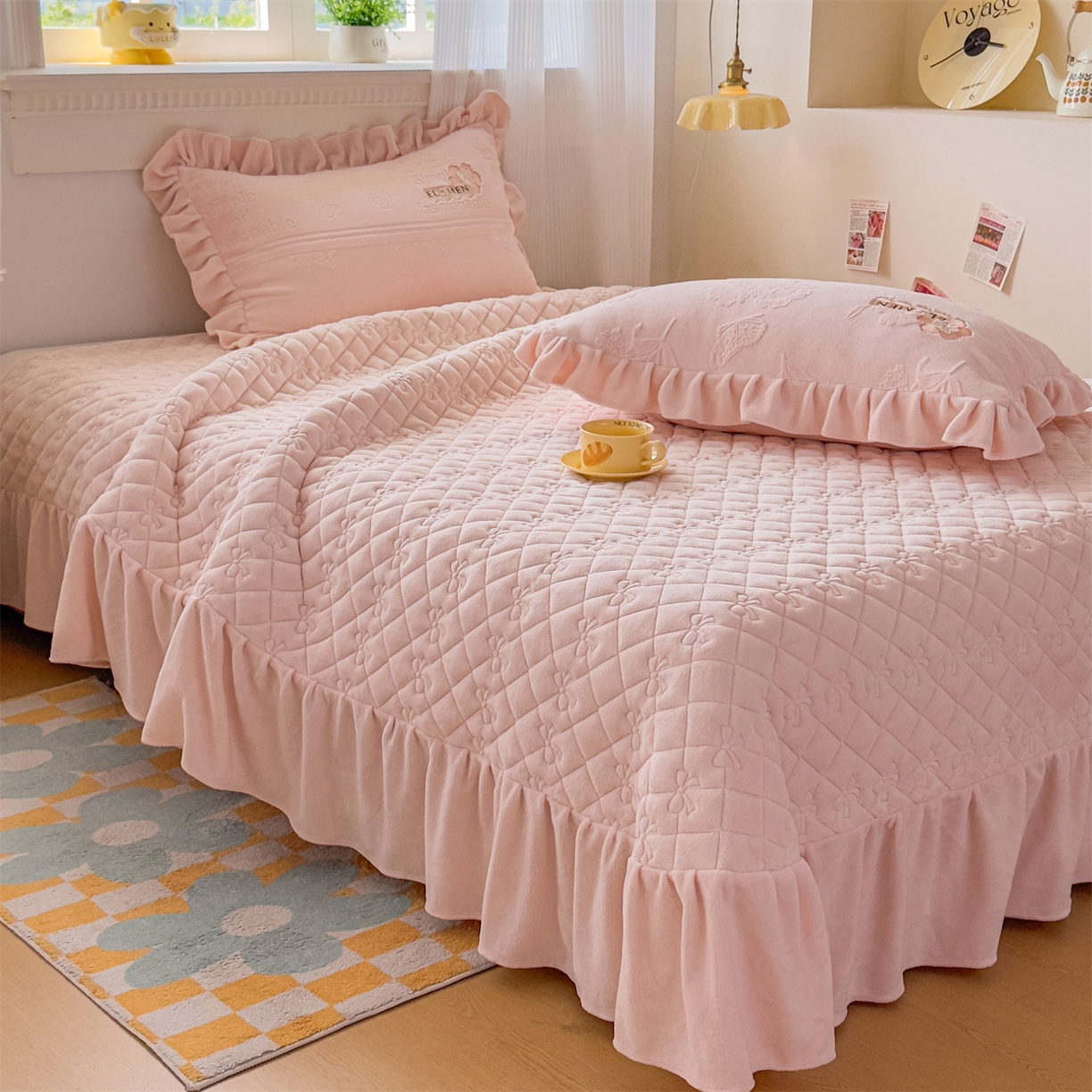 91家纺网 家纺一手货源 找家纺 恒爱家纺 2025新款牛奶绒立体剪花床盖四件套-心魅 心魅-美人玉