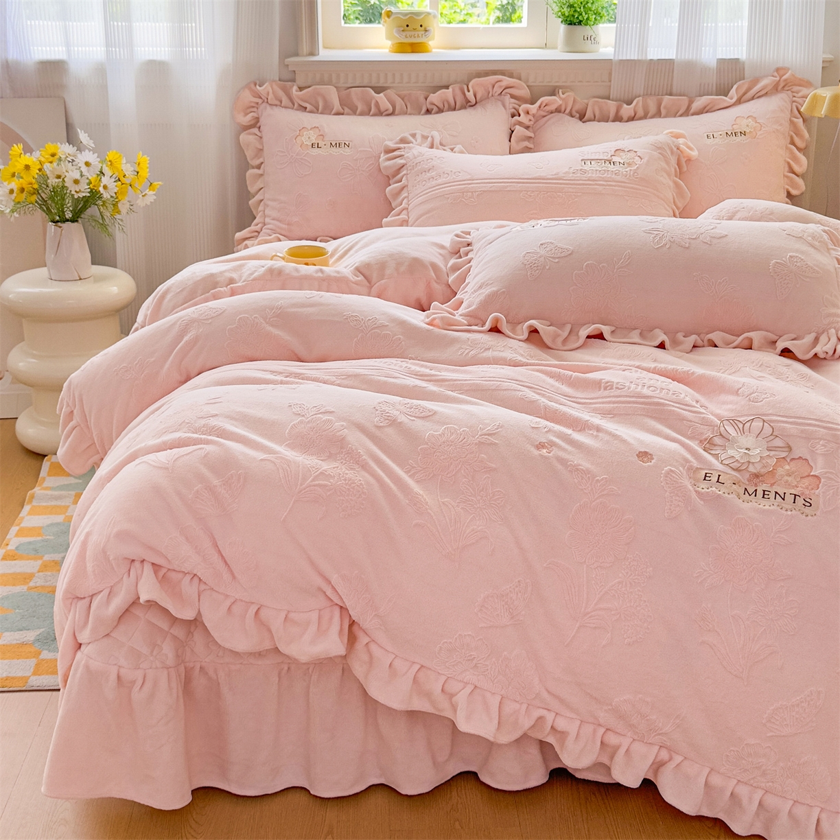 91家纺网 家纺一手货源 找家纺 恒爱家纺 2025新款牛奶绒立体剪花床盖四件套-心魅 心魅-美人玉