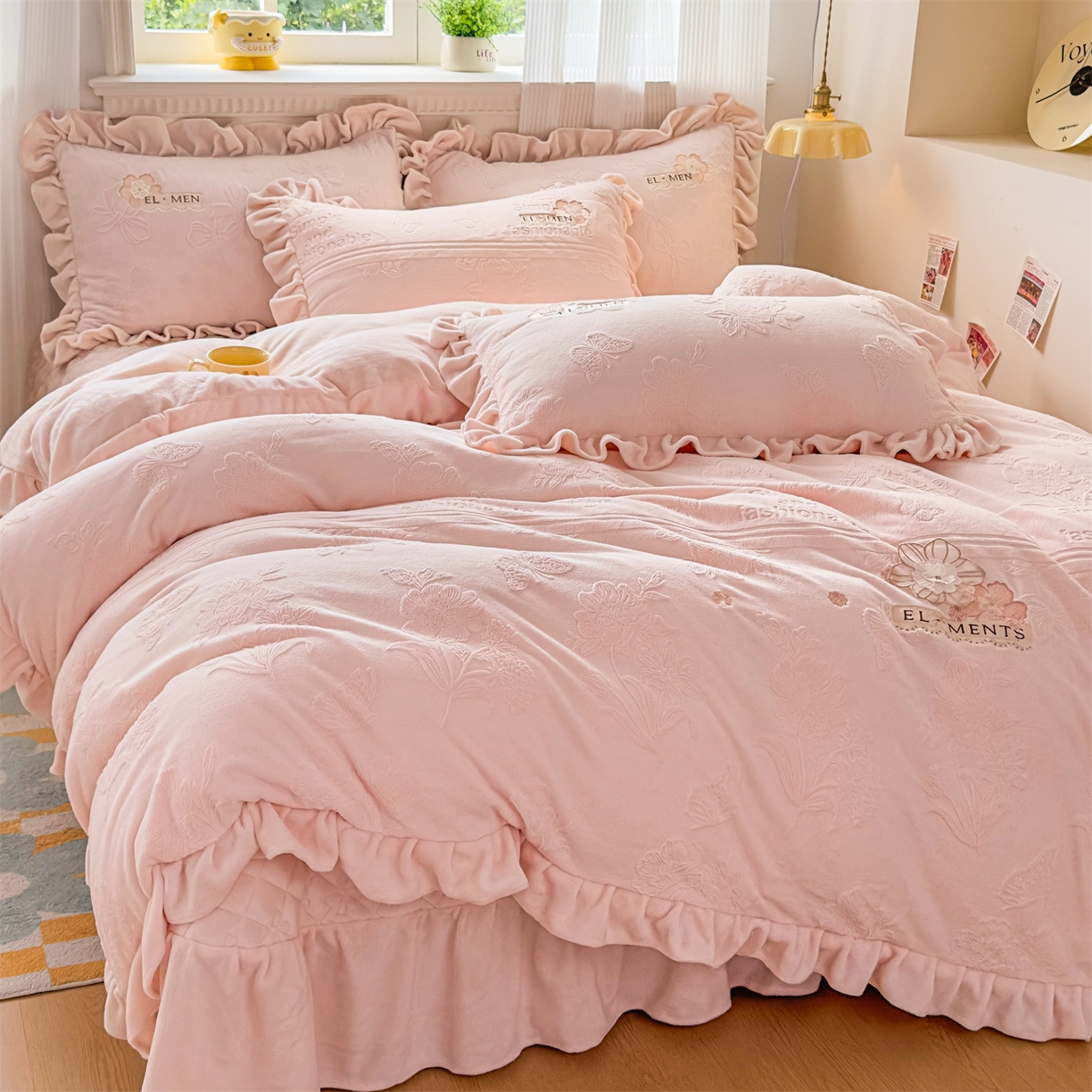 91家纺网 家纺一手货源 找家纺 恒爱家纺 2025新款牛奶绒立体剪花床盖四件套-心魅 心魅-美人玉