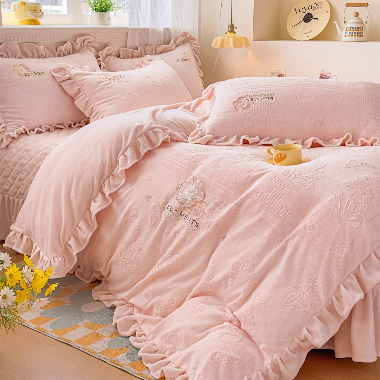 91家纺网 家纺一手货源 找家纺 恒爱家纺 2025新款牛奶绒立体剪花床盖四件套-心魅 心魅-美人玉