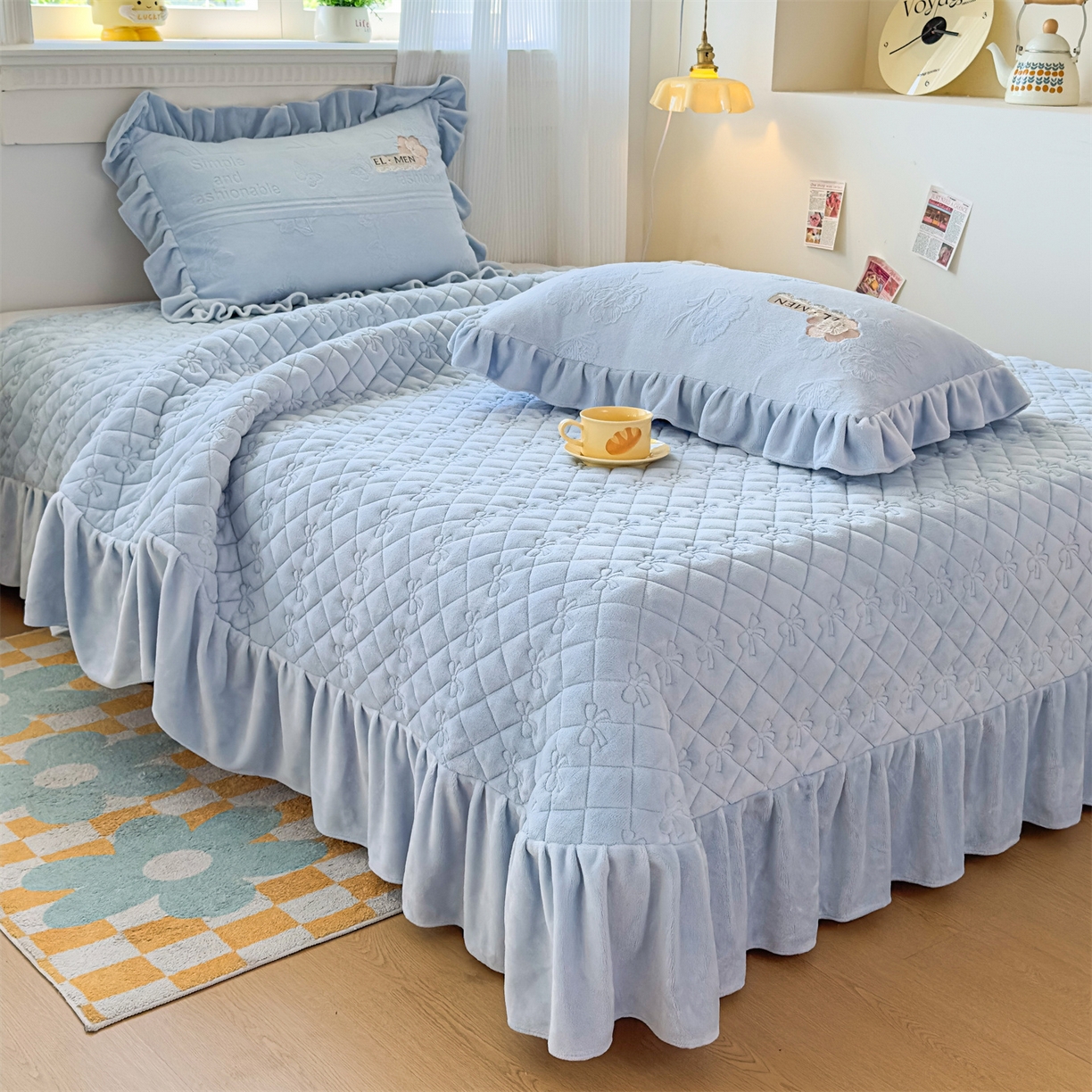 91家纺网 家纺一手货源 找家纺 恒爱家纺 2025新款牛奶绒立体剪花床盖四件套-心魅 心魅-天空蓝