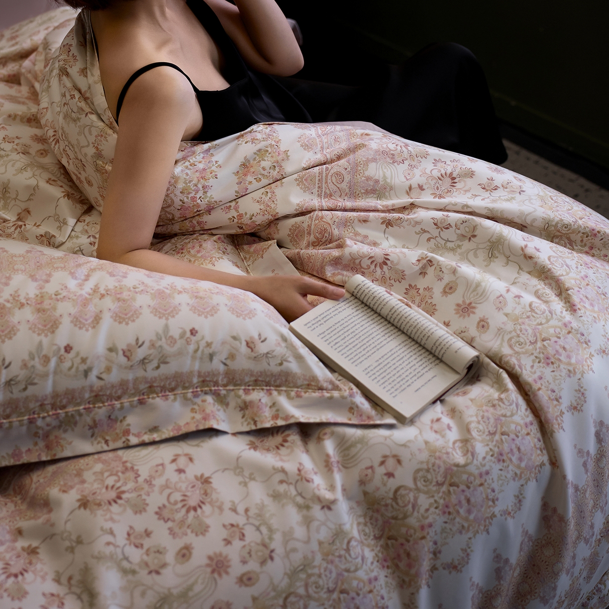 91家纺网 家纺一手货源 找家纺 轩和家居 2025新款70SA类轻奢长绒棉纯棉花四件套正品YKK拉链+精品做工 第一组 花漾梦境