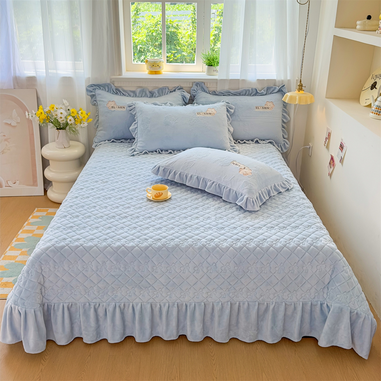 91家纺网 家纺一手货源 找家纺 恒爱家纺 2025新款牛奶绒立体剪花床盖四件套-心魅 心魅-天空蓝