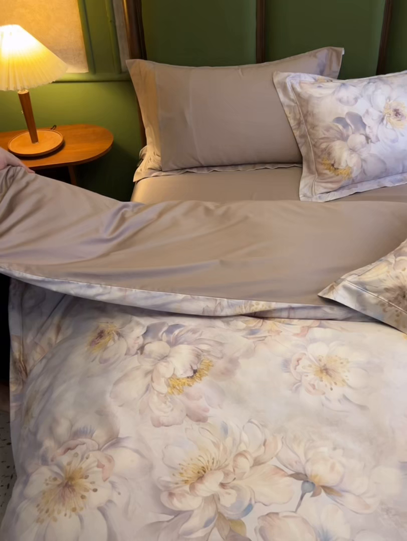 91家纺网 家纺一手货源 找家纺 轩和家居 2025新款70SA类轻奢长绒棉纯棉花四件套正品YKK拉链+精品做工 第一组 花吟
