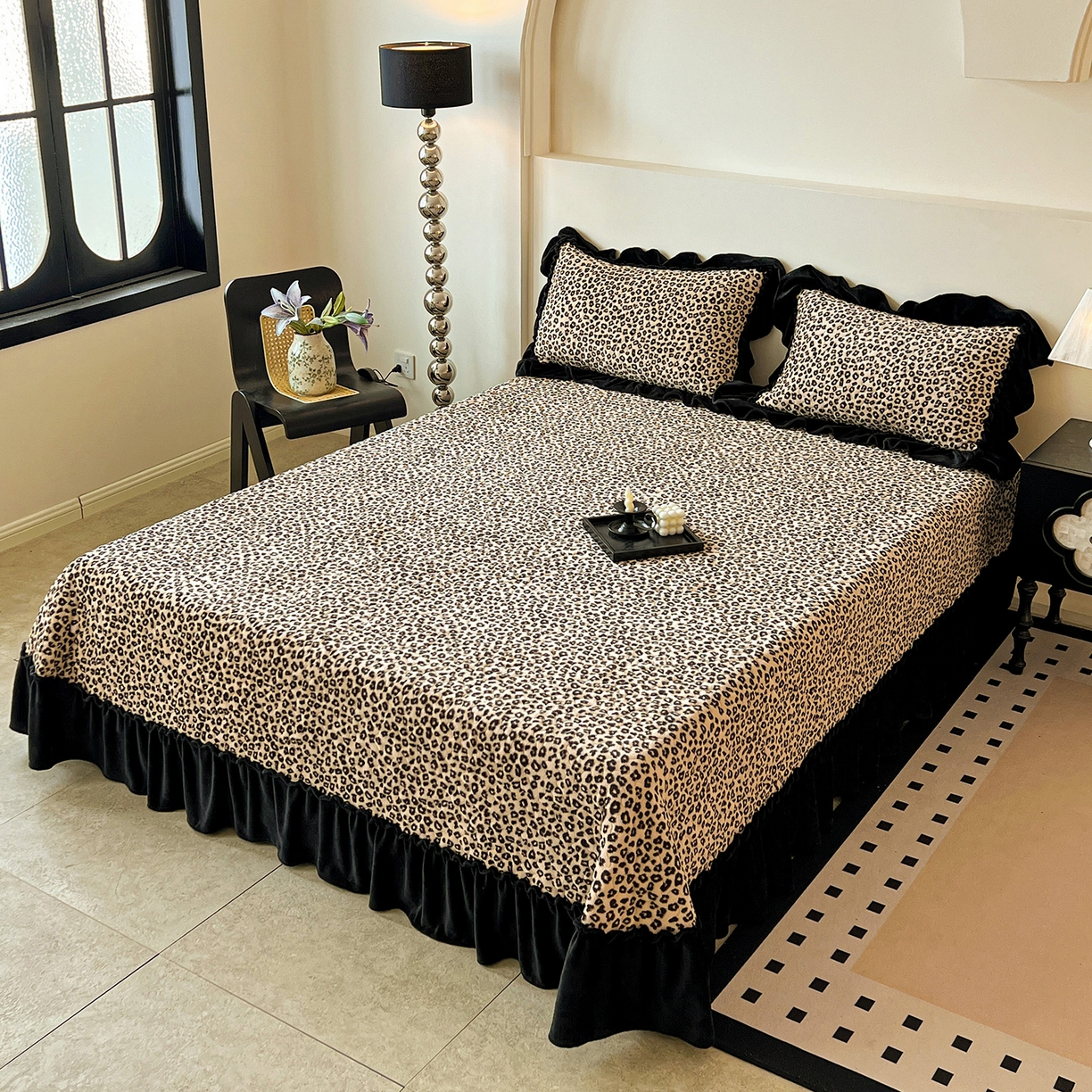 91家纺网 家纺一手货源 找家纺 云玲时尚 2025新款牛奶绒赫本风夹棉床盖三件套 豹纹-陀