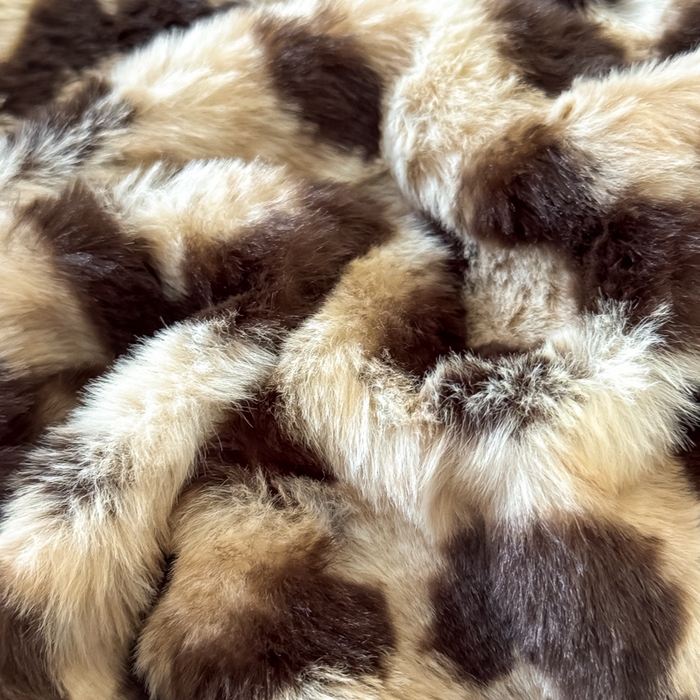 91家纺网 家纺一手货源 找家纺 爱多多家居 2025新款印花兔毛绒高克重单床笠床笠单件 床笠-字母豹纹