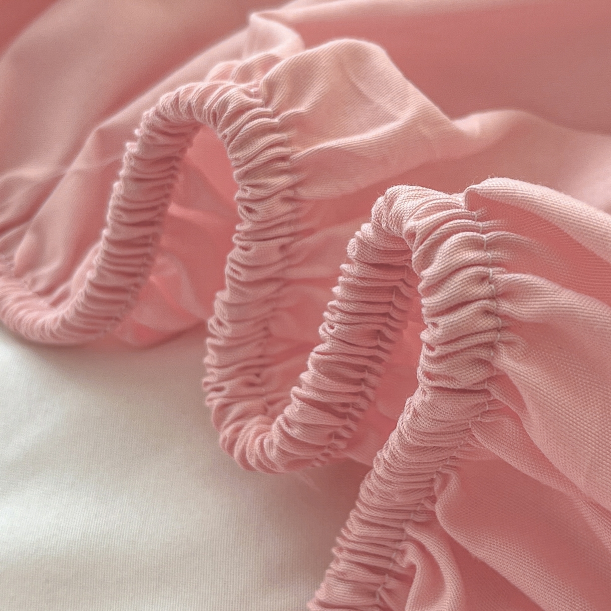 91家纺网 家纺一手货源 找家纺 悠米悠家 2025新款A类羊羔绒夹棉大豆床笠床垫 粉色