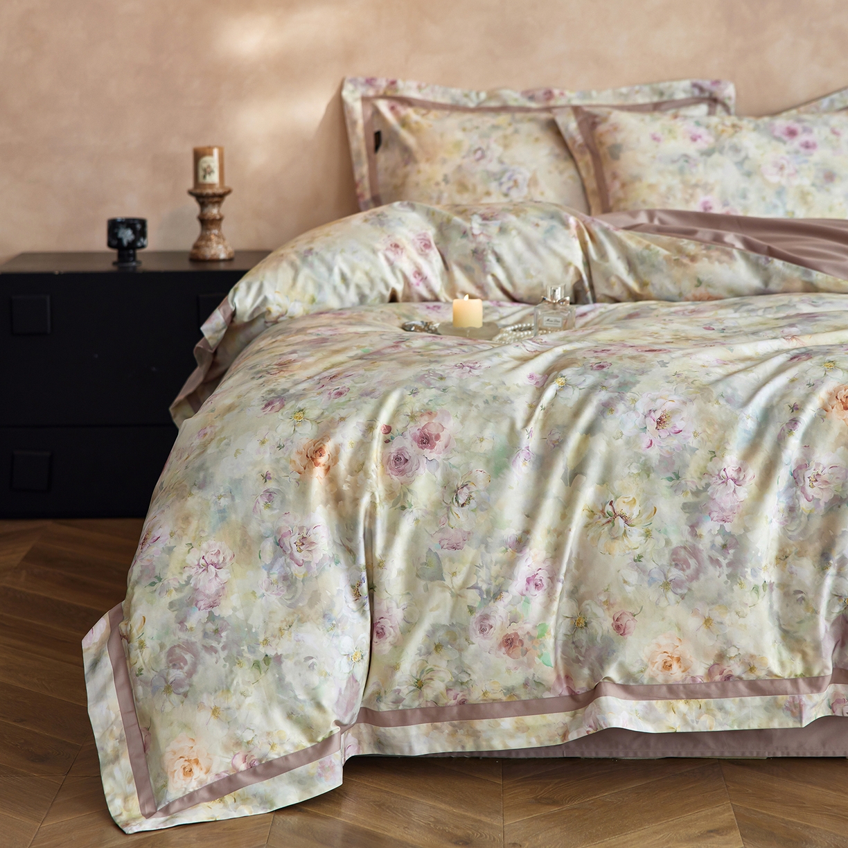 91家纺网 家纺一手货源 找家纺 轩和家居 2025新款70SA类轻奢长绒棉纯棉花四件套正品YKK拉链+精品做工 第一组 馨月