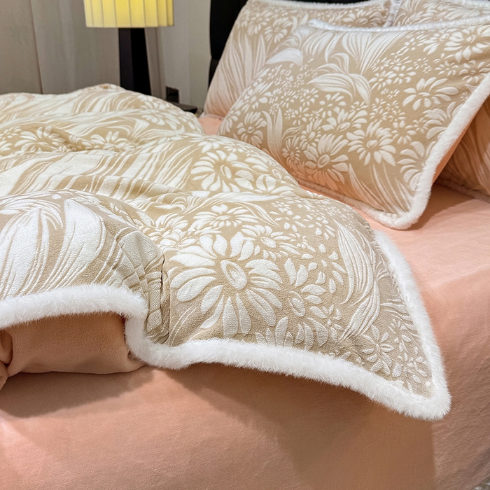 91家纺网 家纺一手货源 找家纺 云玲时尚 2025新款牛奶绒立体雕花兔毛绒包边四件套 叶仲花