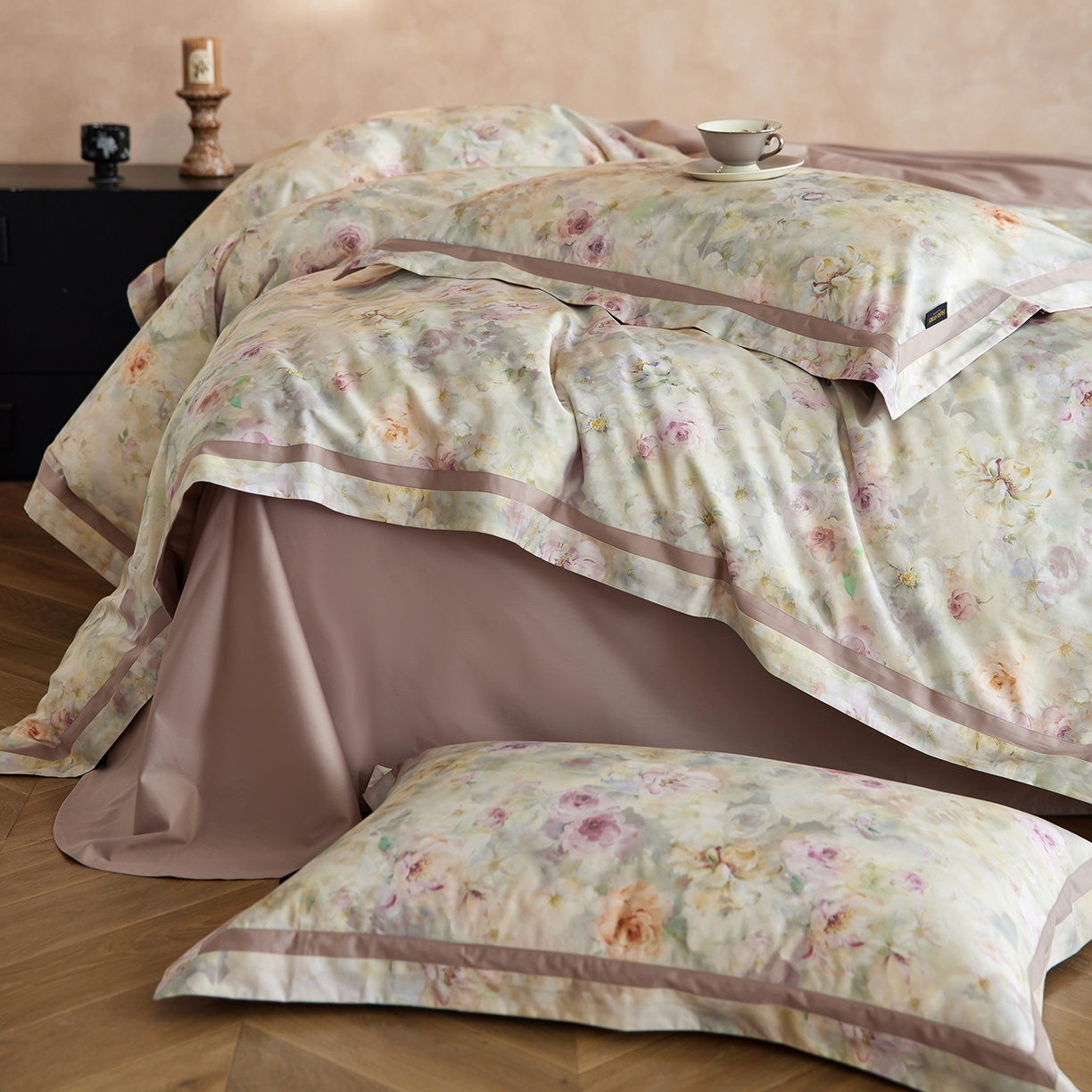 91家纺网 家纺一手货源 找家纺 轩和家居 2025新款70SA类轻奢长绒棉纯棉花四件套正品YKK拉链+精品做工 第一组 馨月