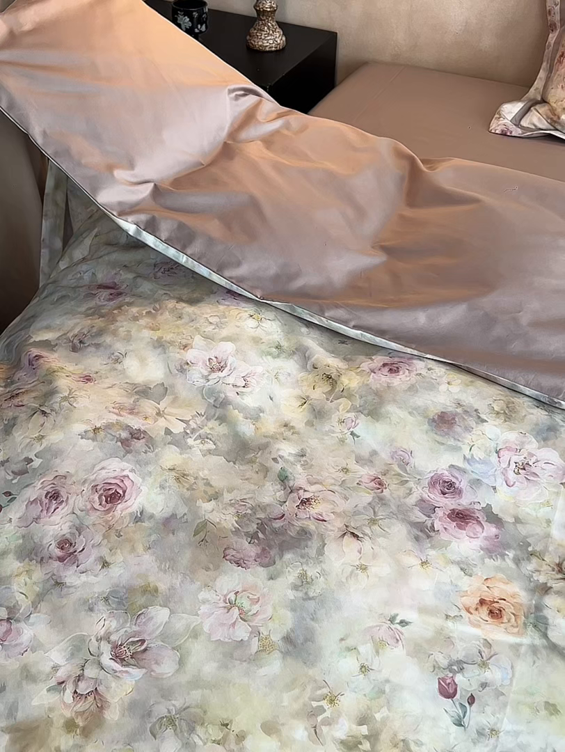 91家纺网 家纺一手货源 找家纺 轩和家居 2025新款70SA类轻奢长绒棉纯棉花四件套正品YKK拉链+精品做工 第一组 馨月