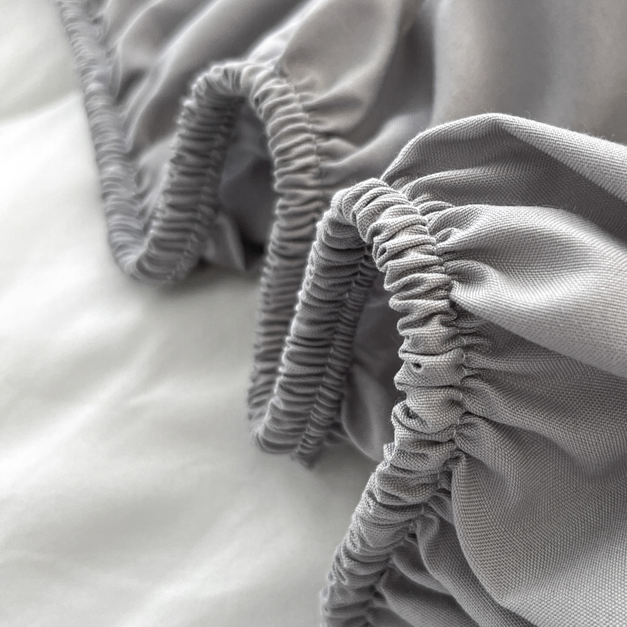 91家纺网 家纺一手货源 找家纺 悠米悠家 2025新款A类羊羔绒夹棉大豆床笠床垫 灰色