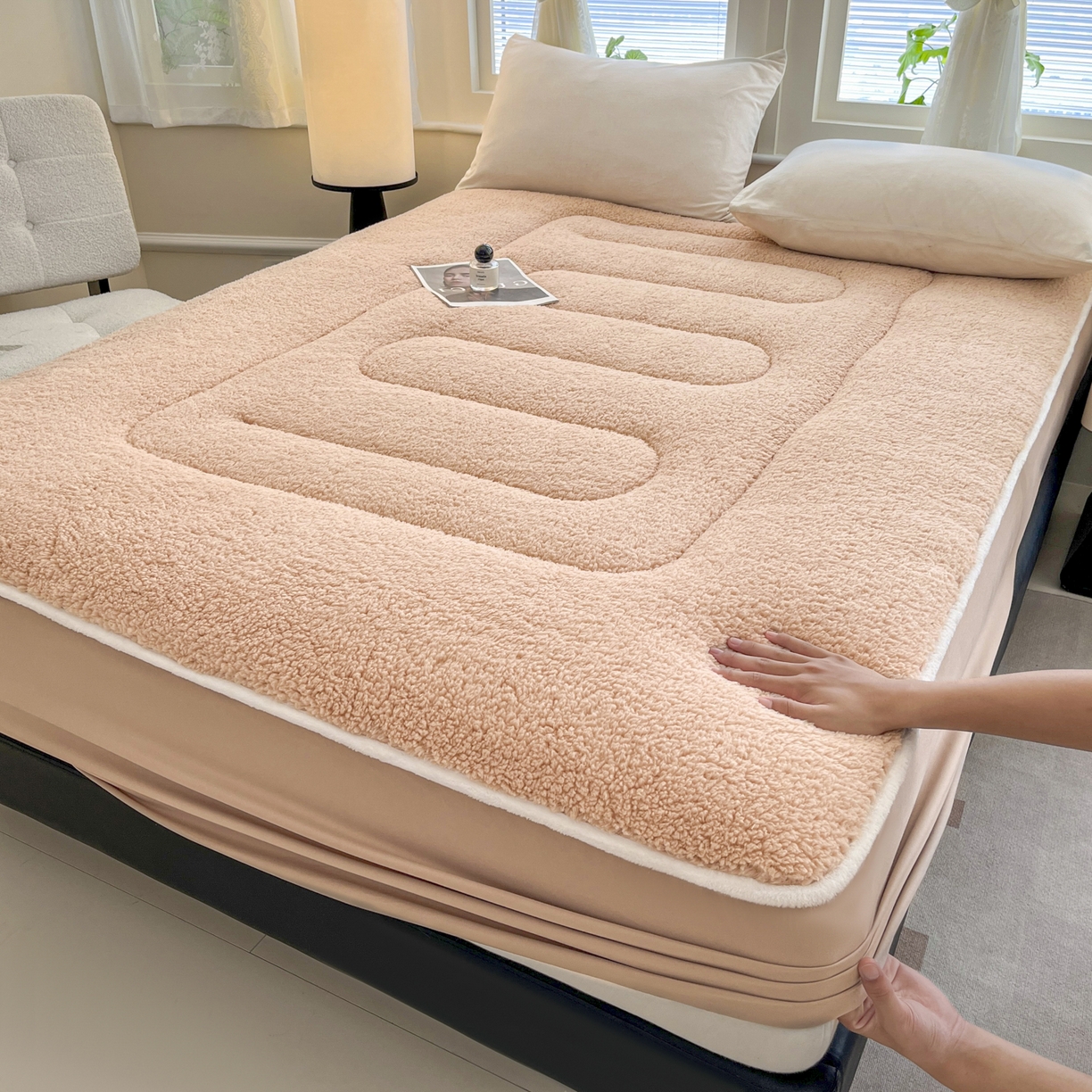 91家纺网 家纺一手货源 找家纺 悠米悠家 2025新款A类羊羔绒夹棉大豆床笠床垫 橘色