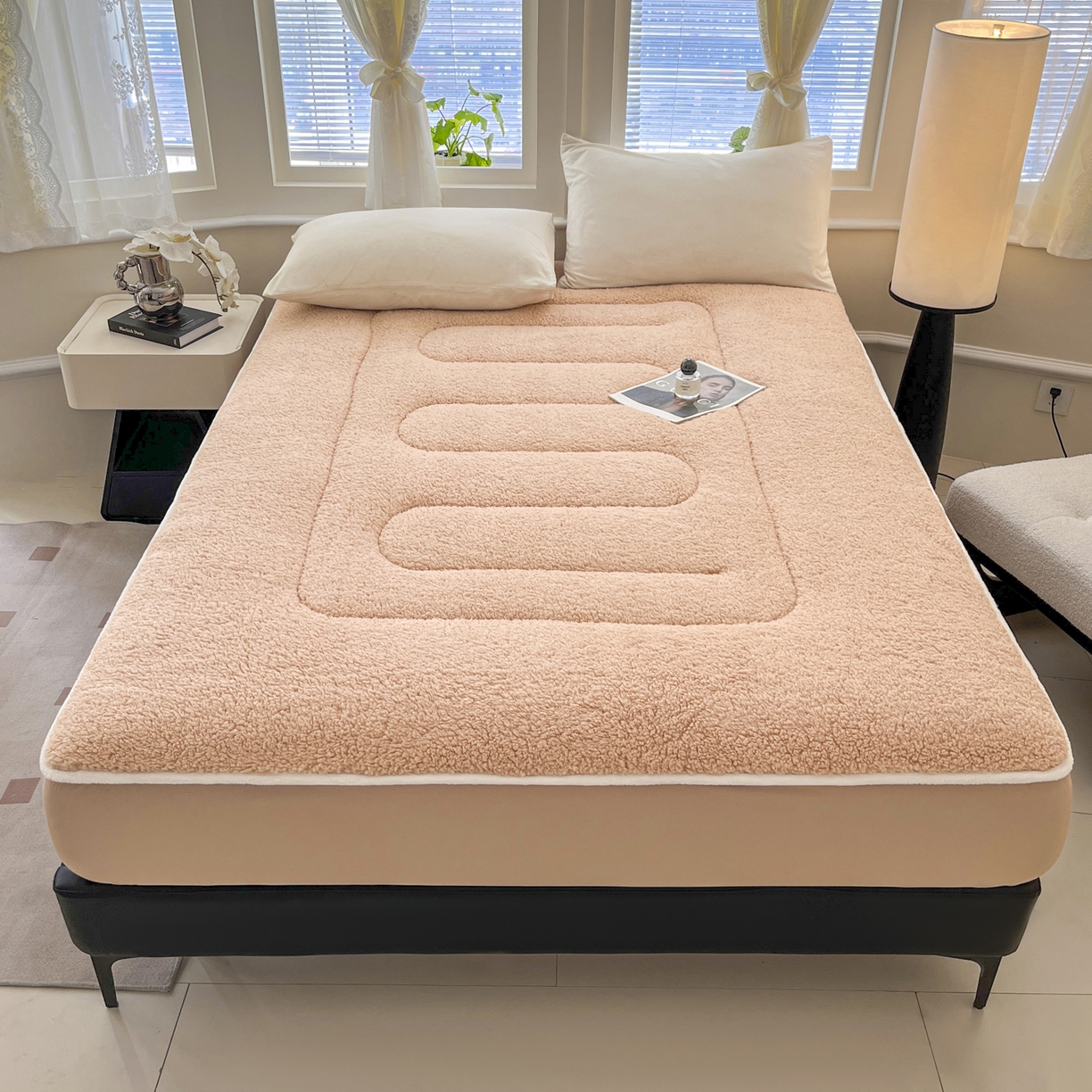 91家纺网 家纺一手货源 找家纺 悠米悠家 2025新款A类羊羔绒夹棉大豆床笠床垫 橘色