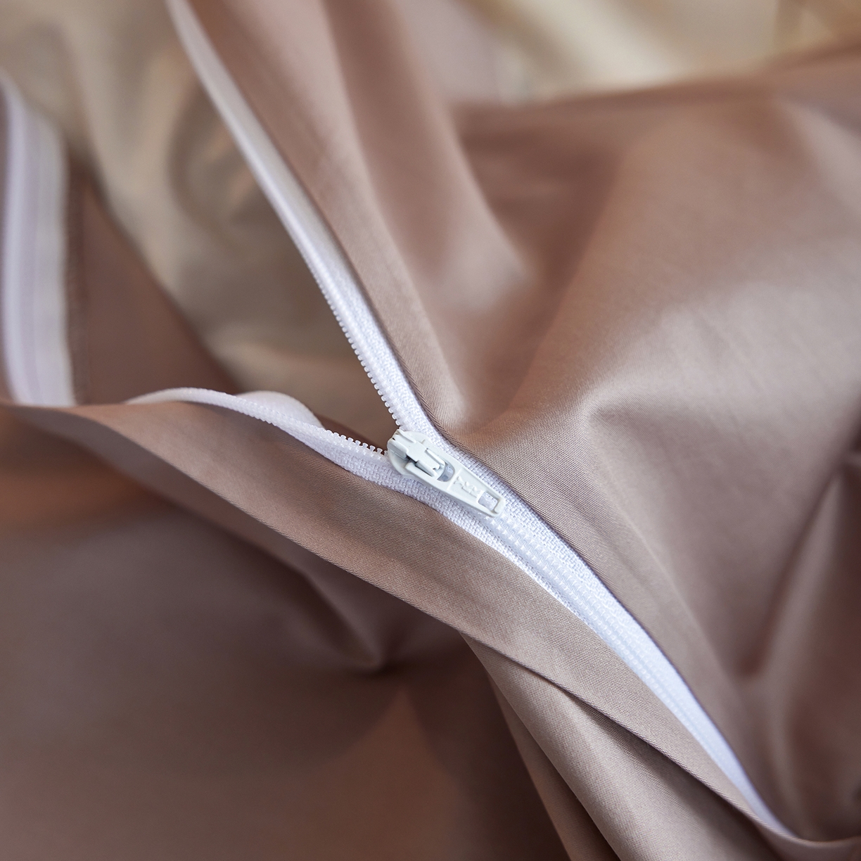 91家纺网 家纺一手货源 找家纺 轩和家居 2025新款70SA类轻奢长绒棉纯棉花四件套正品YKK拉链+精品做工 第一组 云裳