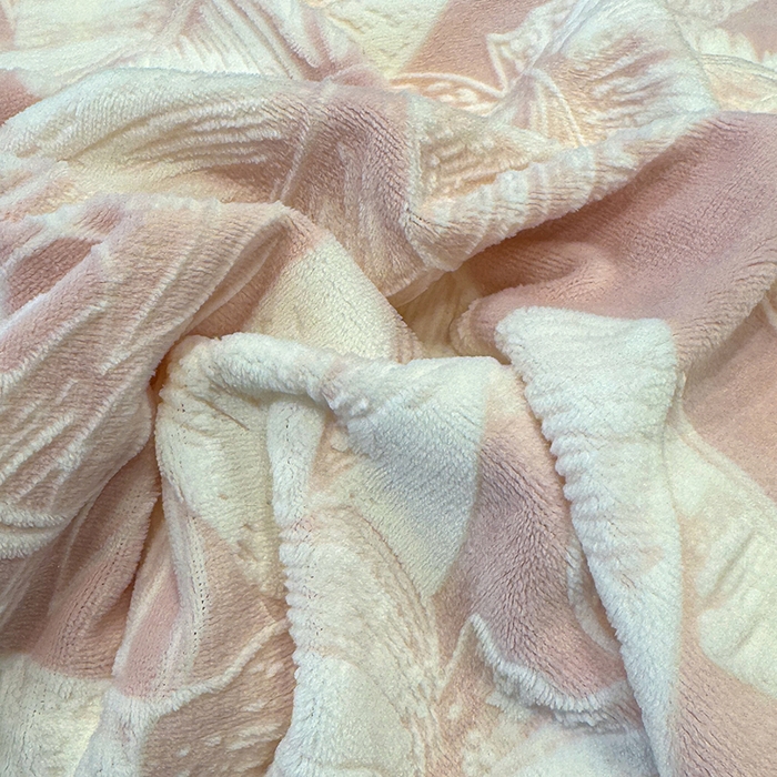 91家纺网 家纺一手货源 找家纺 云玲时尚 2025新款牛奶绒立体雕花兔毛绒包边四件套 仲夏浪漫