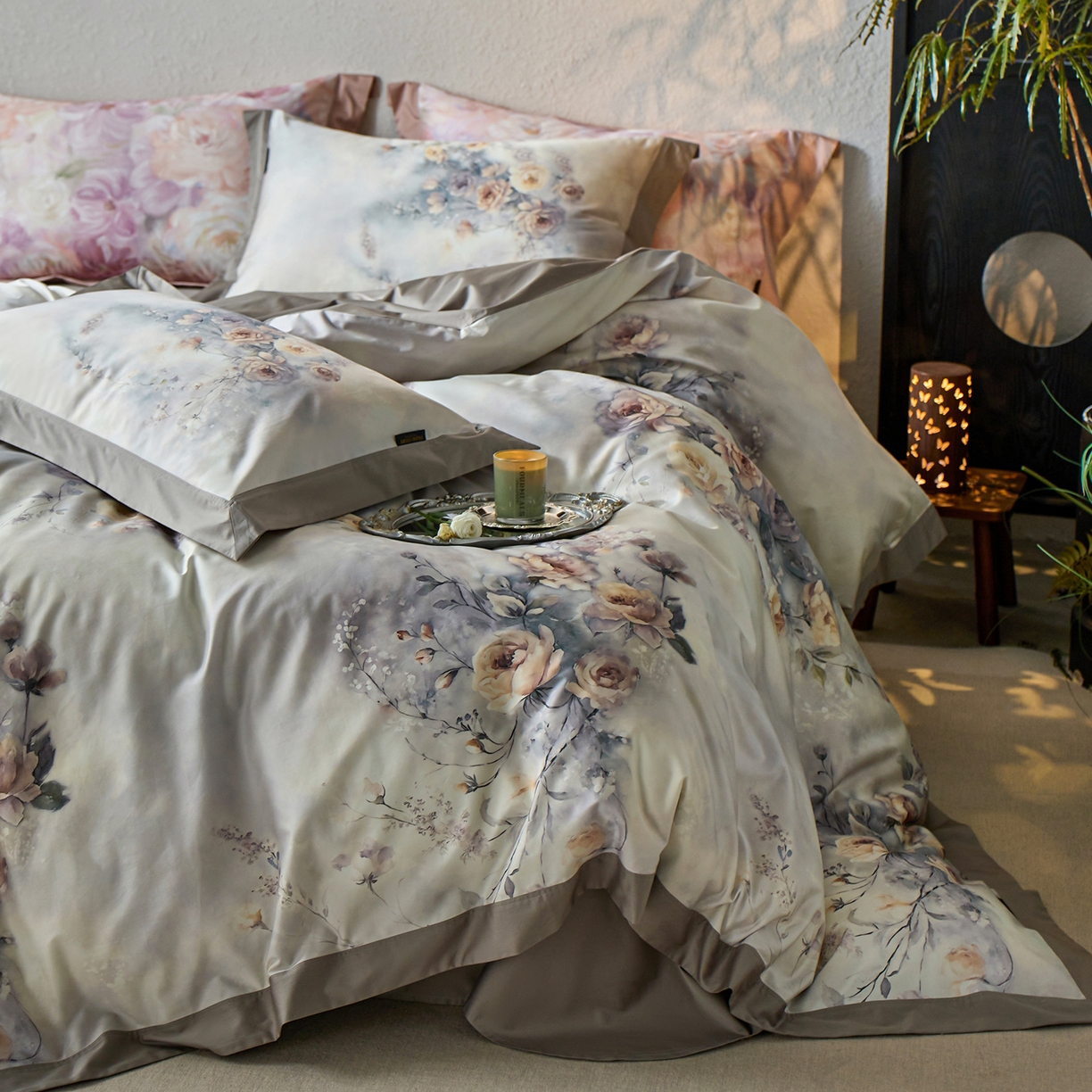 91家纺网 家纺一手货源 找家纺 轩和家居 2025新款70SA类轻奢长绒棉纯棉花四件套正品YKK拉链+精品做工 第一组 花间入梦