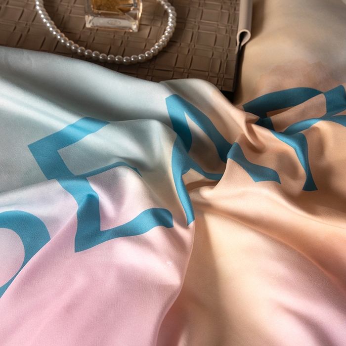 91家纺网 家纺一手货源 找家纺 摩卡（乐趣） 2025新款现代简约四季棉四季款四件套 七彩熊