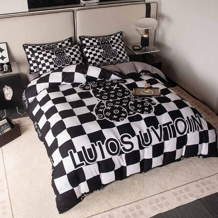 91家纺网 家纺一手货源 找家纺 摩卡（乐趣） 2025新款现代简约四季棉四季款四件套 棋盘格公仔