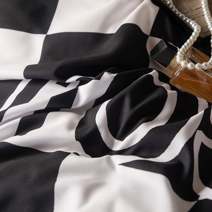 91家纺网 家纺一手货源 找家纺 摩卡（乐趣） 2025新款现代简约四季棉四季款四件套 棋盘格公仔