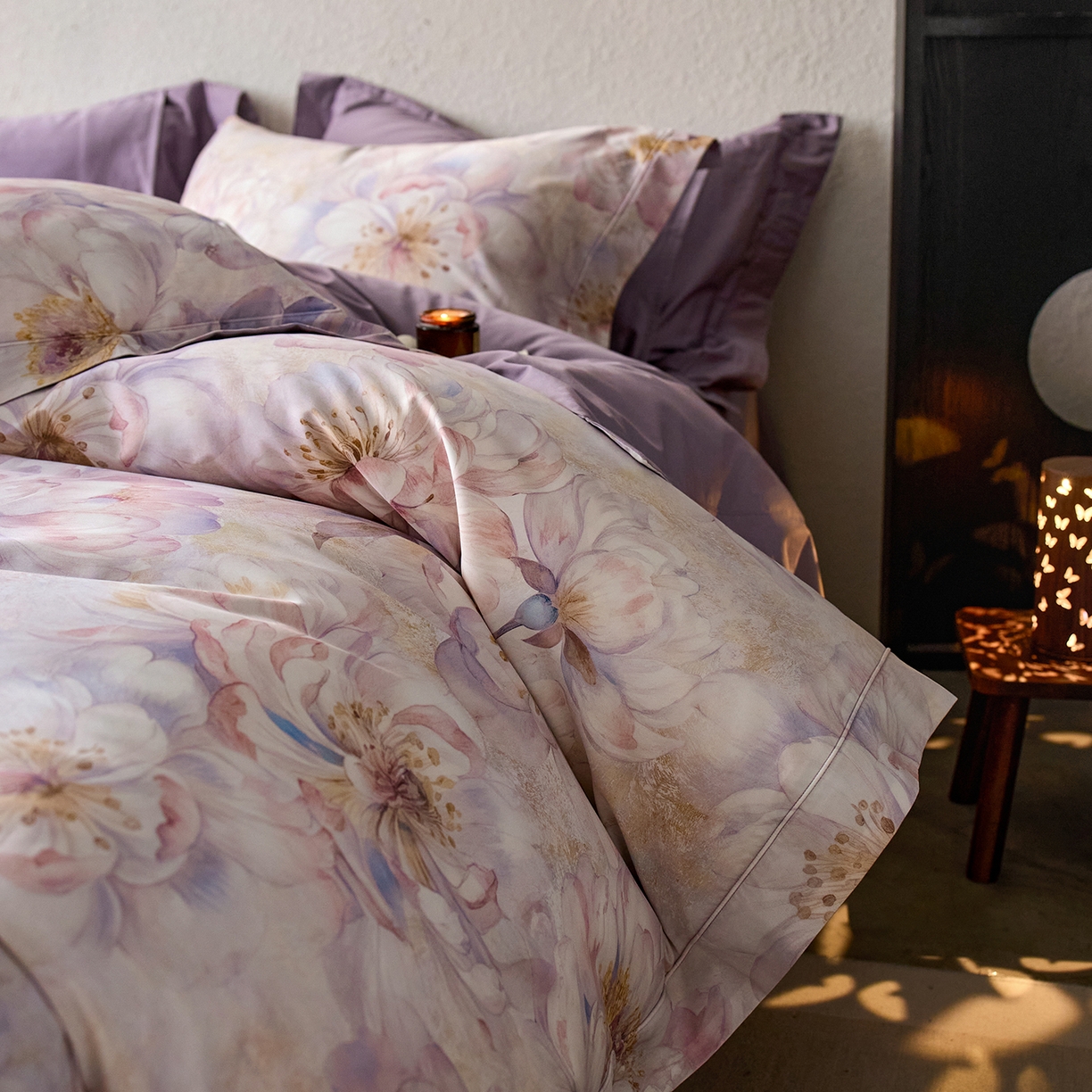 91家纺网 家纺一手货源 找家纺 轩和家居 2025新款70SA类轻奢长绒棉纯棉花四件套正品YKK拉链+精品做工 第一组 风吟花事