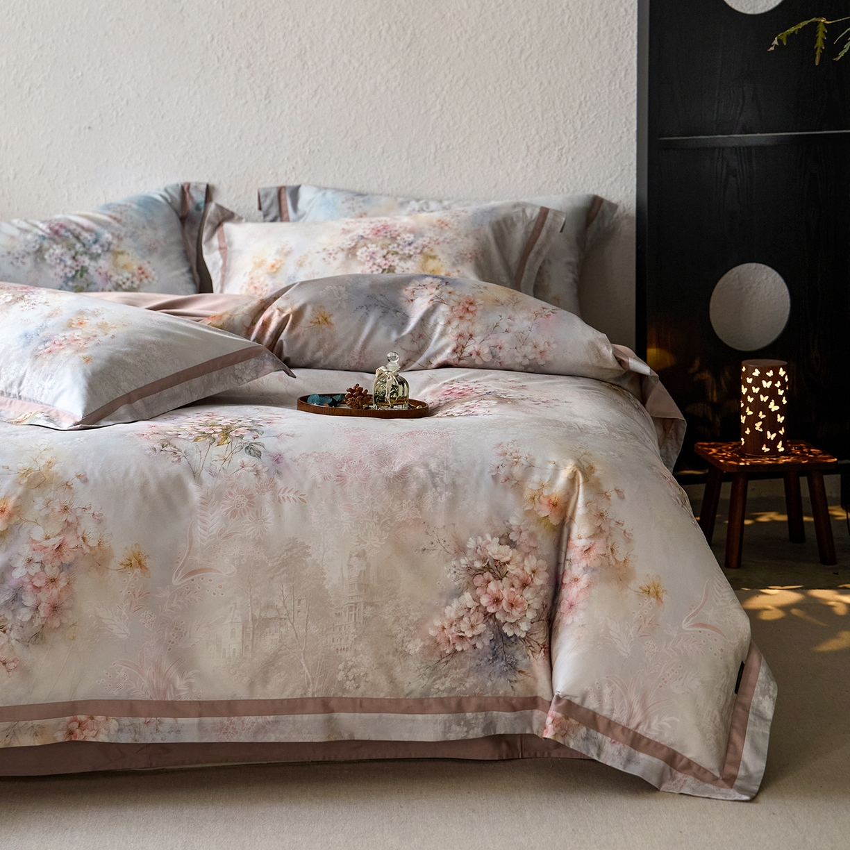 91家纺网 家纺一手货源 找家纺 轩和家居 2025新款70SA类轻奢长绒棉纯棉花四件套正品YKK拉链+精品做工 第一组 花序诗人