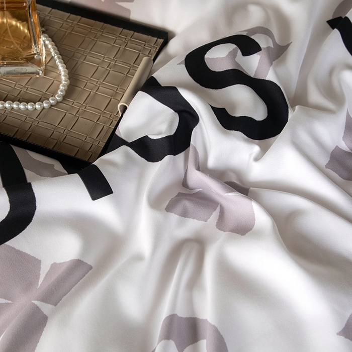 91家纺网 家纺一手货源 找家纺 摩卡（乐趣） 2025新款现代简约四季棉四季款四件套 熊头白