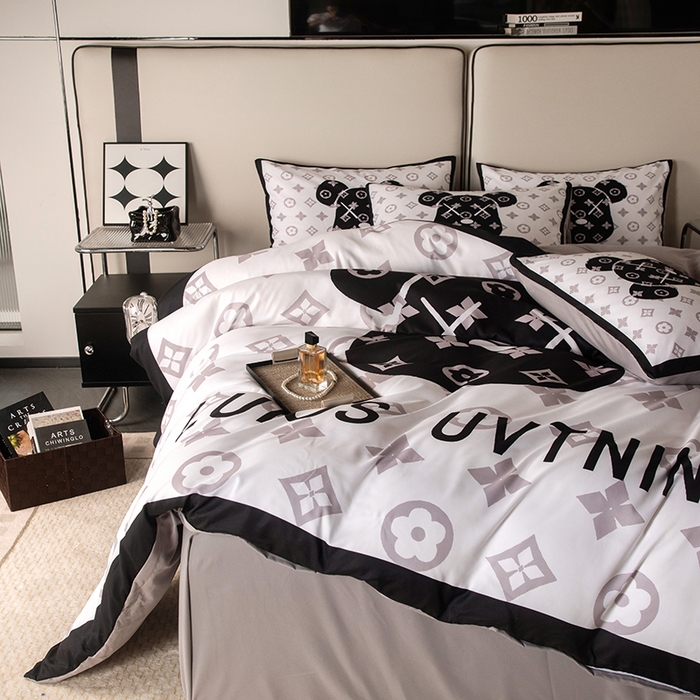 91家纺网 家纺一手货源 找家纺 摩卡（乐趣） 2025新款现代简约四季棉四季款四件套 熊头白