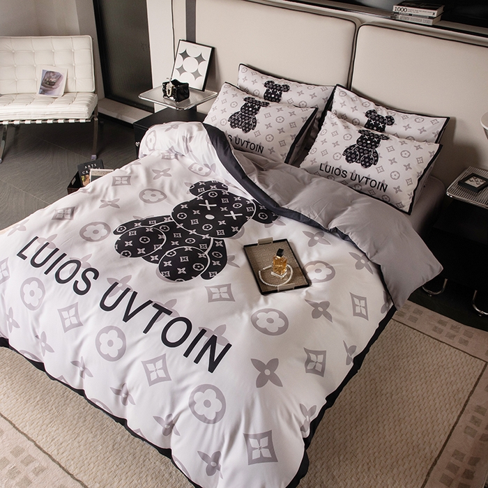 91家纺网 家纺一手货源 找家纺 摩卡（乐趣） 2025新款现代简约四季棉四季款四件套 熊仔白