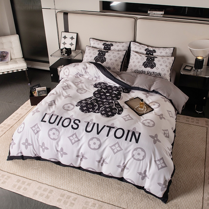 91家纺网 家纺一手货源 找家纺 摩卡（乐趣） 2025新款现代简约四季棉四季款四件套 熊仔白