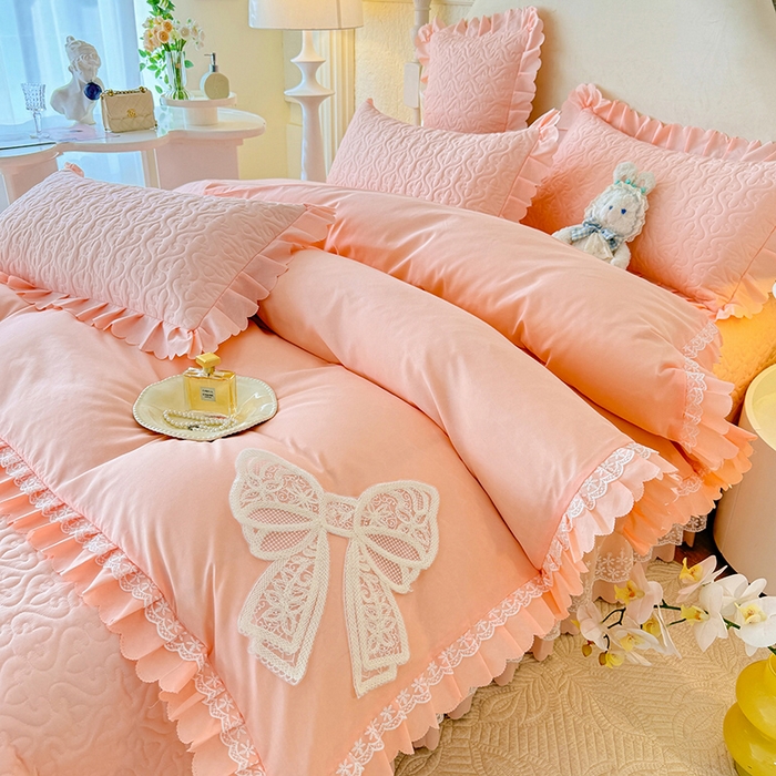 91家纺网 家纺一手货源 找家纺 后庭寝室 2025新款法式公主风亲肤床盖四件套-蝶恋系列 蝶恋-玉色